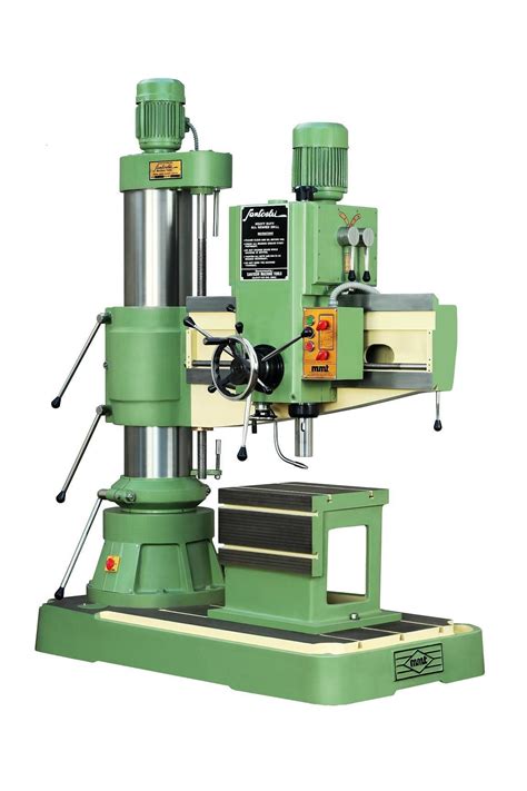 universal radial drilling machine